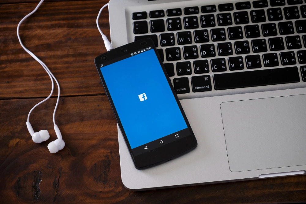 Facebook- ja Instagram-mainonta yrityksille Meta-mainosalustalla