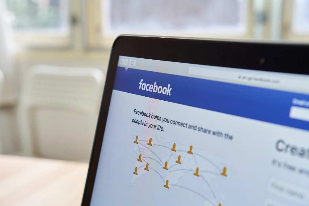 facebook-verkkoselaimessa Facebook avoinna tietokoneen verkkoselaimessa
